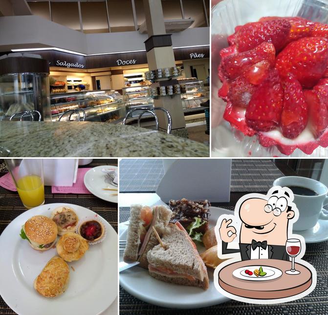 Comida em Padaria Confeitaria Brasil