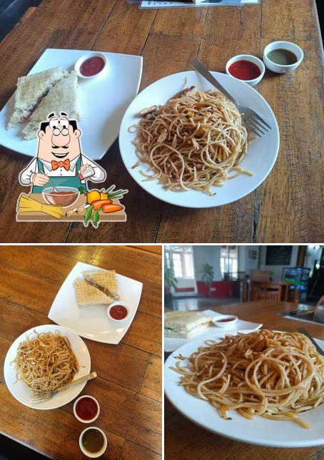 Spaghetti bolognese at Los angeles Café Fort Kochi