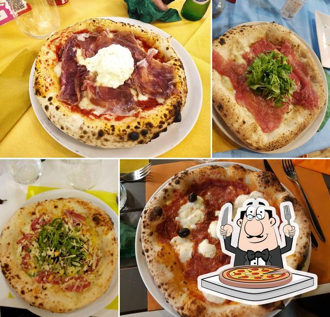 Pizzeria PITTA LA PIZZA COL SORRISO FORNO A LEGNA GIOVINAZZO
