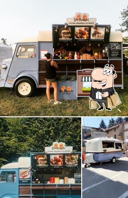 Guarda gli esterni di Las Bravas - Street Food