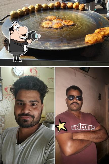 Look at this pic of Shri Krishna Chaat Corner