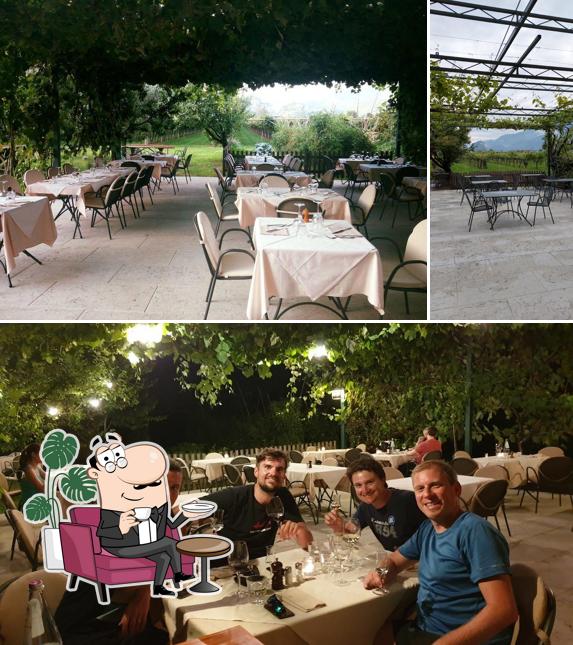 Gli interni di Osteria Le Servite