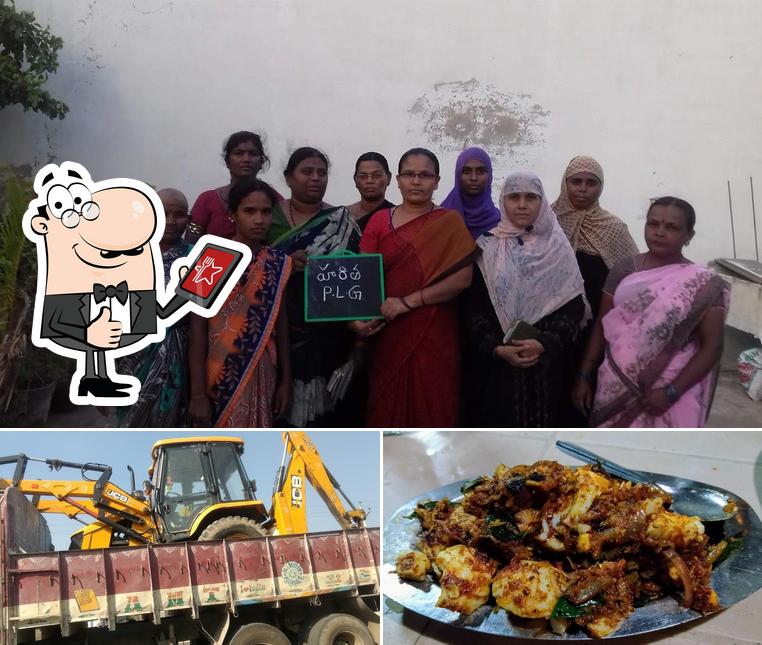 Look at the pic of S P Reddy Punjabi Dhaba