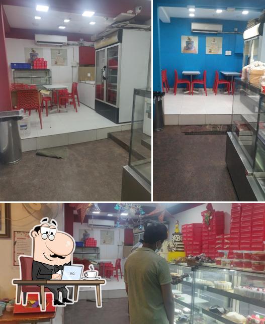 Check out how Cake Square Madhanandhapuram - cake shop in chennai - wedding cake looks inside