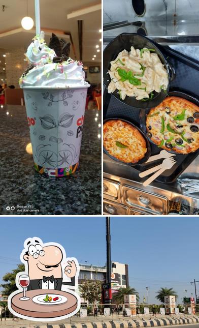 Take a look at the picture displaying food and exterior at Chicago Pizza Hoshiarpur Best Pizza in Hoshiarpur