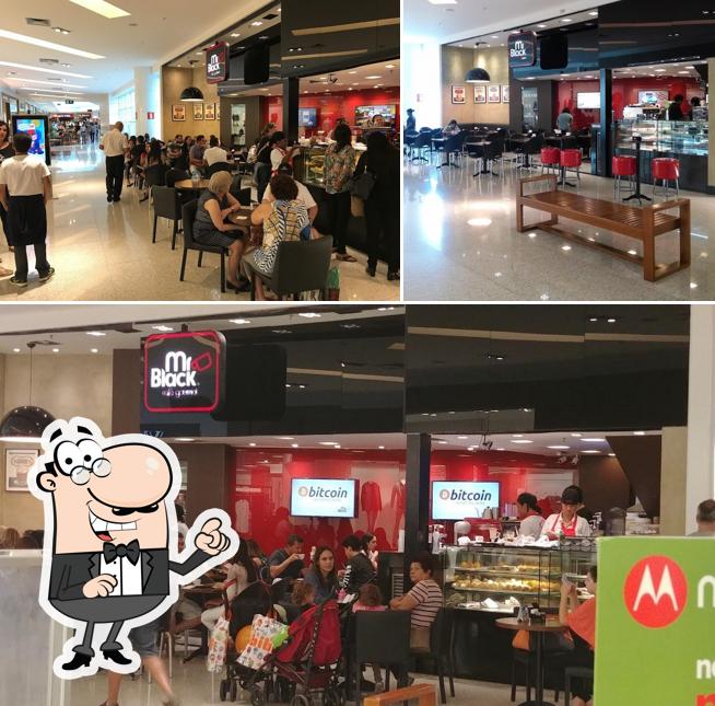 O interior do Mr Black Café - Cafeteria