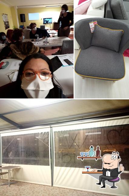 Dai un'occhiata agli interni di 6 Denari Risto Bar