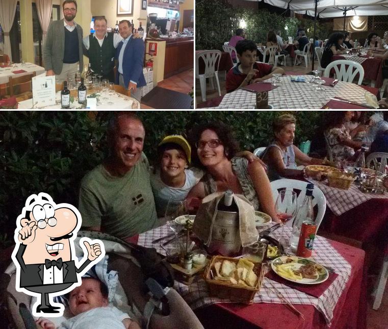 Gli interni di Osteria Vestina