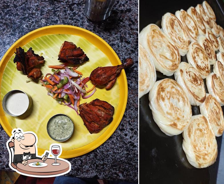 Meals at Jallikattu Parambariya Unavagam