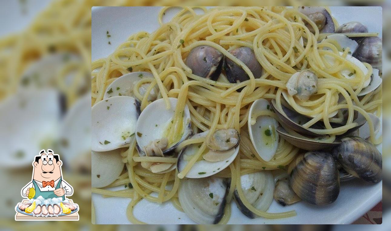 Senza Nome offre un'ampia scelta di prodotti di cucina di mare