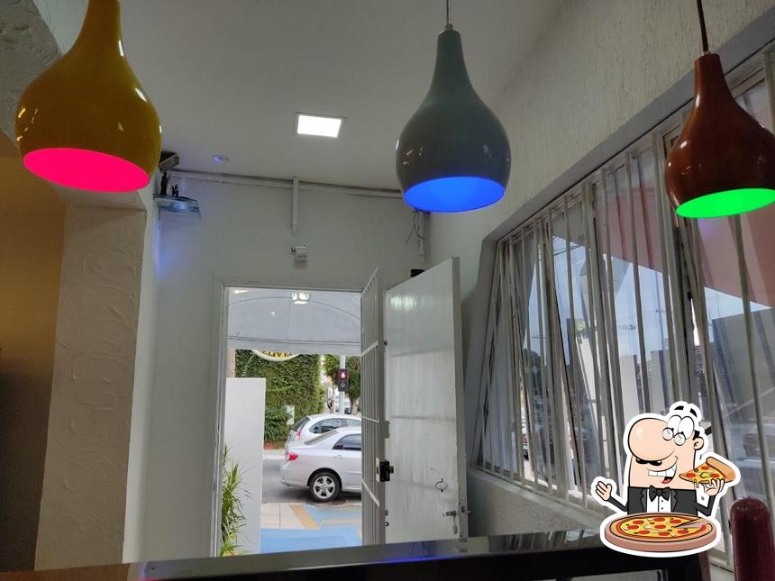 Consiga pizza no Zacaroni