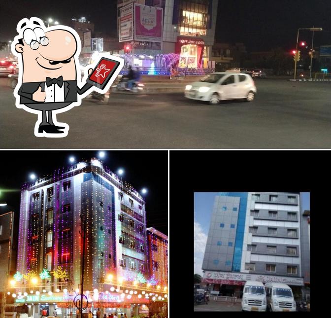 The exterior of Jain Travels (regd)