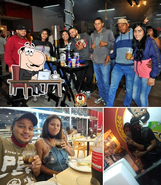 O interior do Chopperia do tio will