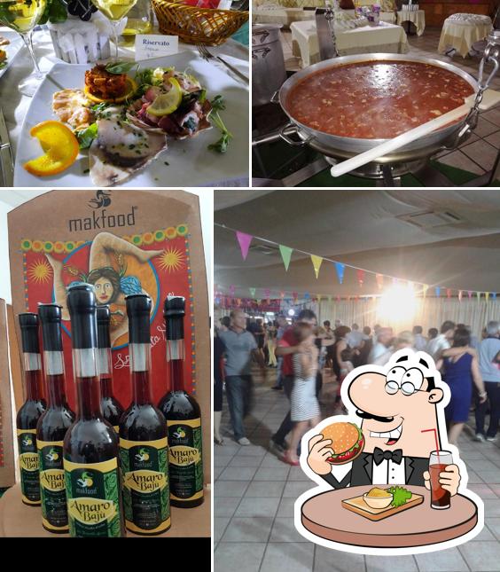 Prova un hamburger a Villa Rosangelo