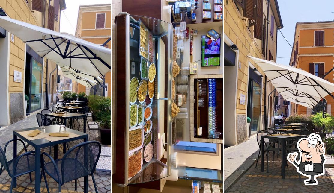 Dai un'occhiata agli interni di La Bottega di Paolo