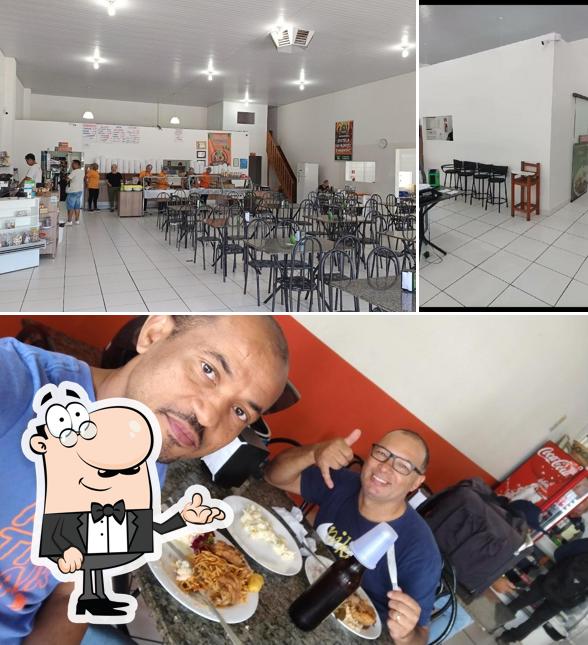 O interior do Restaurante Louro Verde