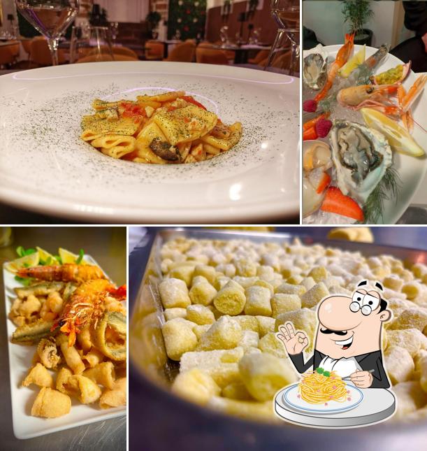 Spaghetti alla carbonara al V Garden Restaurant