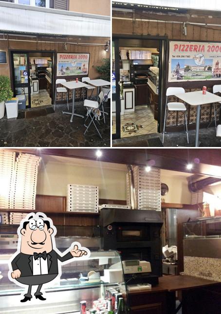 Gli interni di Pizzeria 2000