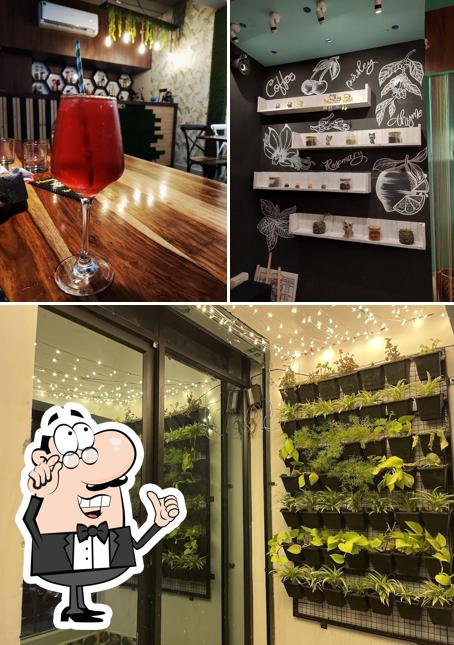 The interior of Zusi Zone