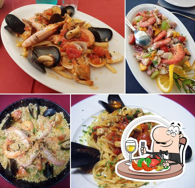 Trattoria Sa Merenda propone un'ampia gamma di prodotti di cucina di mare