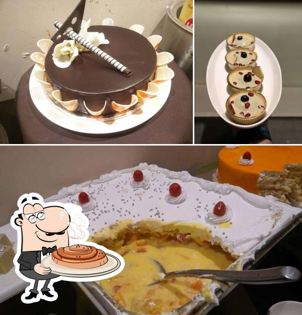 Here's an image of Lazeez