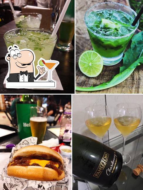 Tome uma bebida do menu