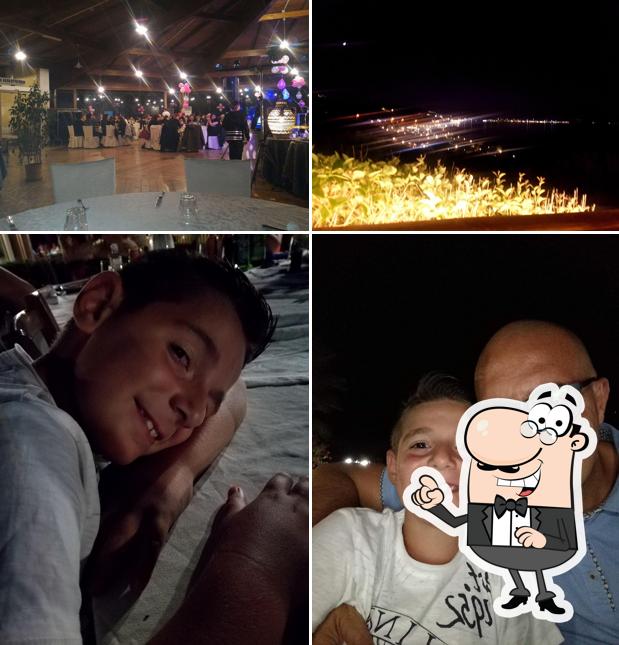 Siediti a un tavolo di SALA RICEVIMENTI DON ANTONIO