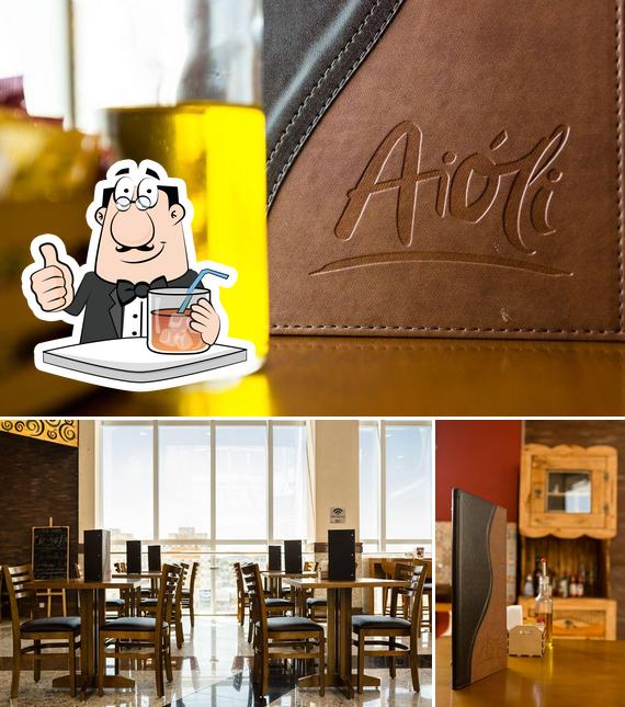 Esta é a ilustração mostrando bebida e interior no AIÓLI creperia & gastrobar São José dos Campos SP
