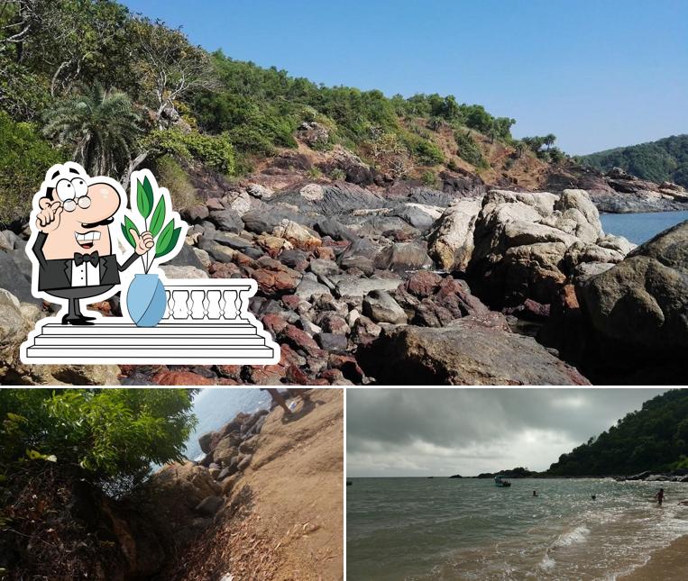 The exterior of Shiva moon cafe