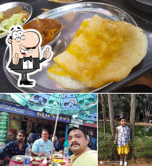 Look at this picture of Mo Petta Puja