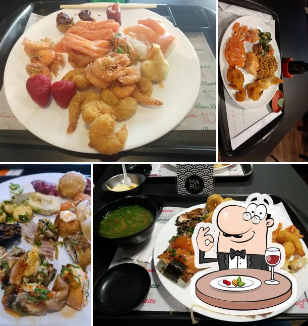 Comida em Restaurante Maru Centro