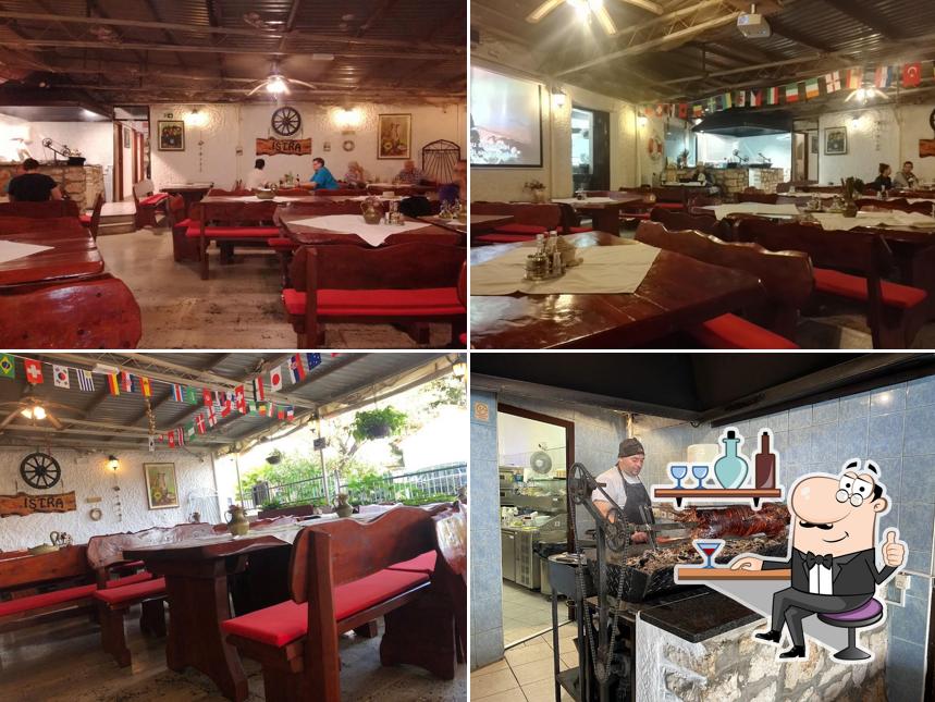 Siediti a un tavolo di Restaurant Istra