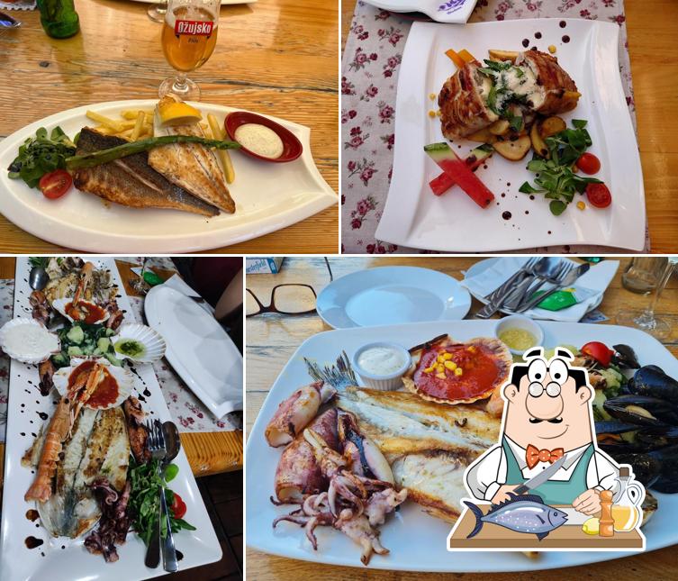 Salmone grigliato al Konoba "Lavlji Dvor"