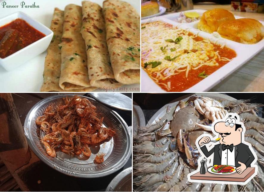 Food at Lazeez Restaurant