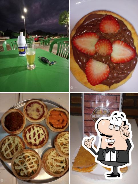 O interior do ALTAS HORAS PIZZARIA E ESFIRRARIA