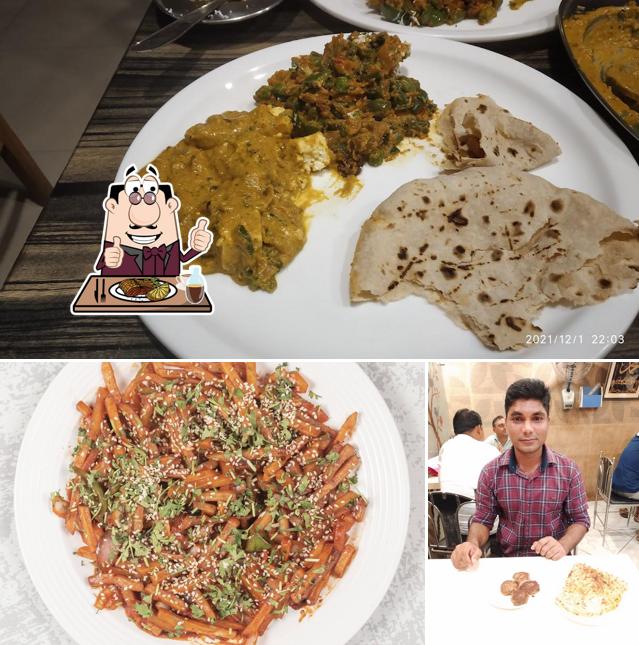 Order meat meals at Aaja Khaja