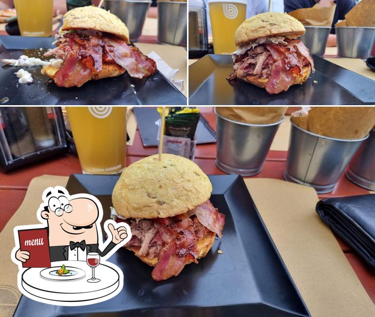 Panino con maiale stirato al On The Road Santorso