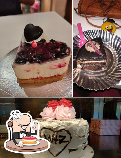 Look at the photo of Richie Rich Bakers