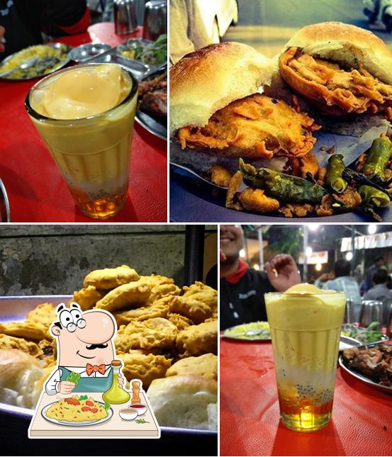 Food at Garden Vadapav Center