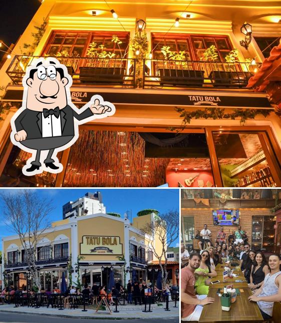 O interior do Tatu Bola Bar
