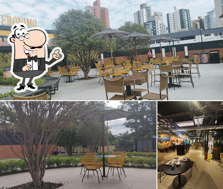 Veja imagens do interior do Madero Container Buritis