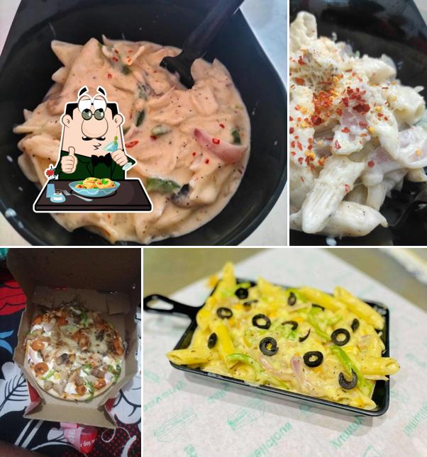 Macaroni and cheese at Pizza Cafe