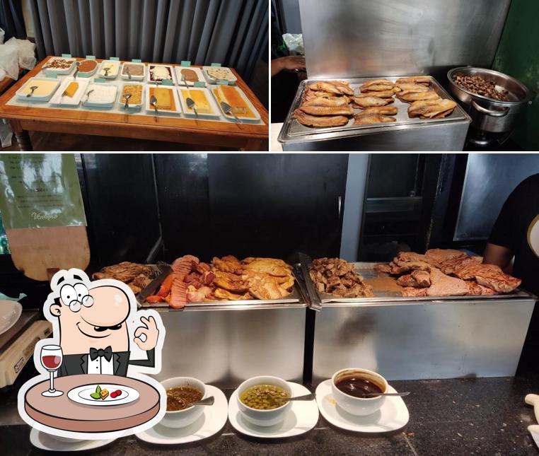 Platos en Verdinho Restaurante