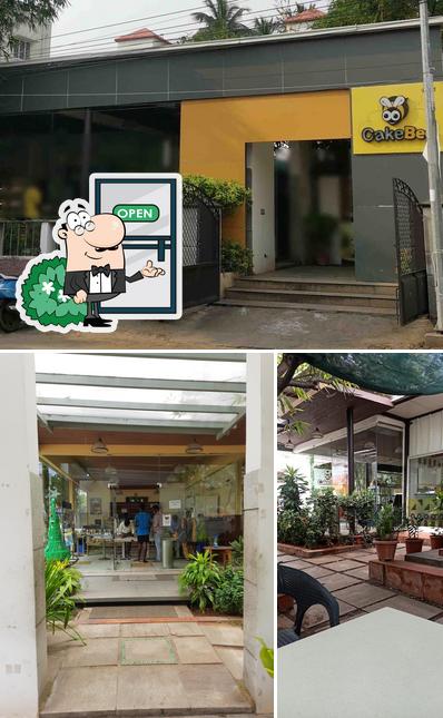 The exterior of CakeBee - Your Favourite Bakery & Cake Shop