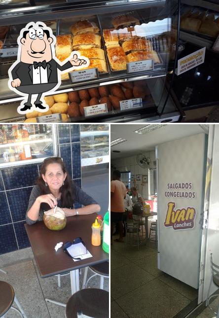 A foto da interior e comida a Ivan Lanches e Pastelaria