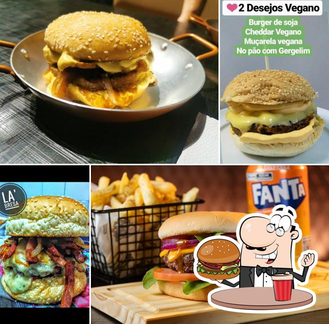 Os hambúrgueres do Black River Hamburgueria irão satisfazer uma variedade de gostos