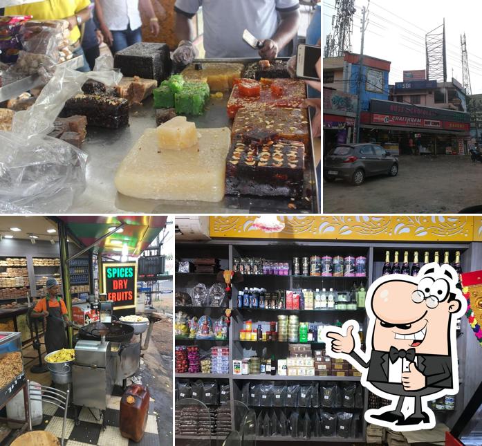 Chaithram HOT Chips & Spices picture