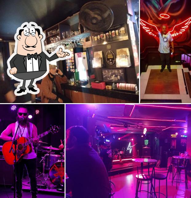 O interior do London Music Bar