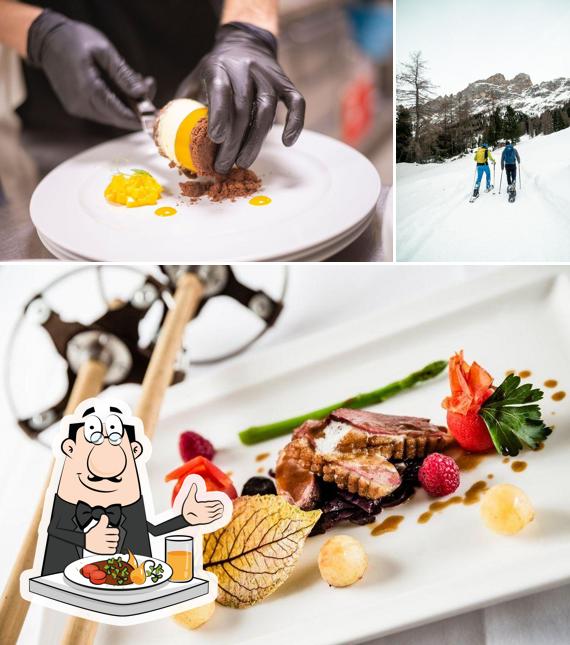 La cibo e esterno del ristorante