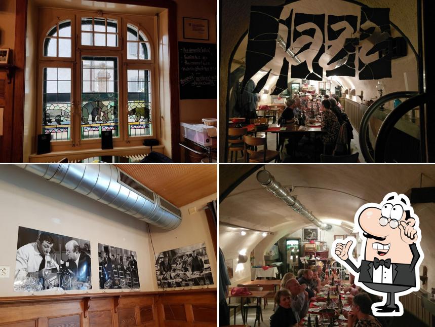 Siediti a un tavolo di Restaurant de l'Ours